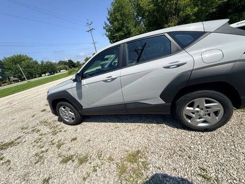 Certified 2024 Hyundai Kona SE AWD/4WD image 13