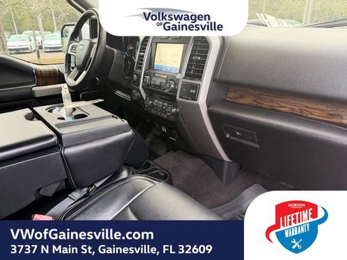 Used 2018 Ford F150 Lariat w/ Trailer Tow Package image 10