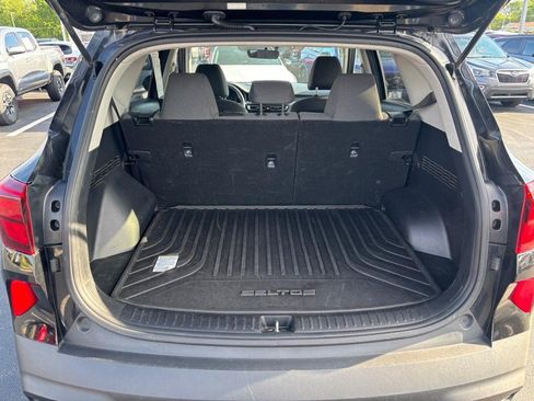 Used 2021 Kia Seltos LX AWD/4WD image 7