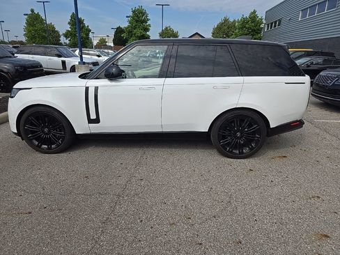 Certified 2024 Land Rover Range Rover Autobiography AWD/4WD image 8