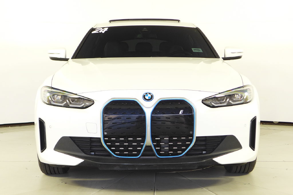 Certified 2024 BMW i4 eDrive35 w/ Convenience Package RWD image 3