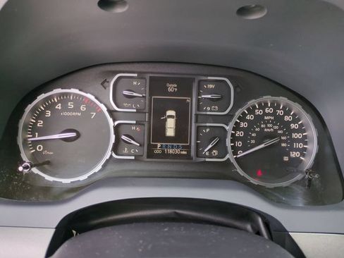 Used 2021 Toyota Tundra SR5 w/ SR5 Upgrade Package AWD/4WD image 14