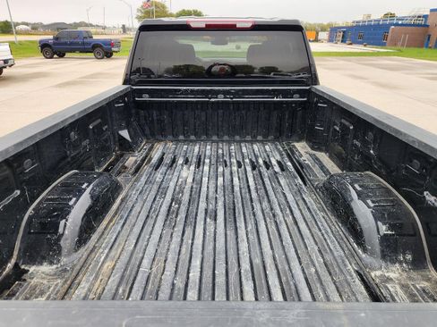 Used 2024 Chevrolet Silverado 2500 LT image 28