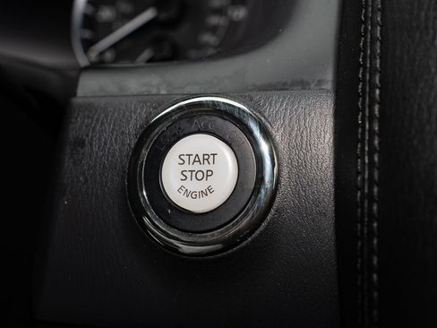 Used 2023 Nissan Armada SL w/ Midnight Edition Package image 35