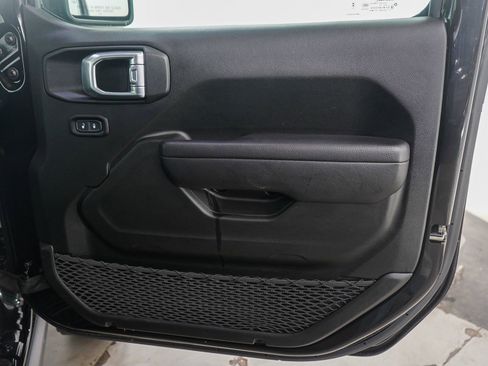 Used 2024 Jeep Wrangler Willys image 11