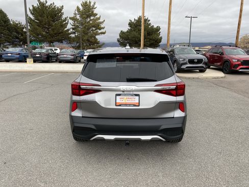 Used 2022 Kia Seltos LX image 47