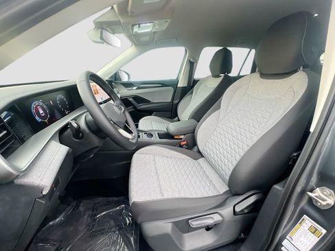 New 2025 Volkswagen Tiguan S AWD/4WD image 19