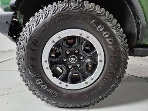 Used 2024 Ford Bronco Badlands image 10