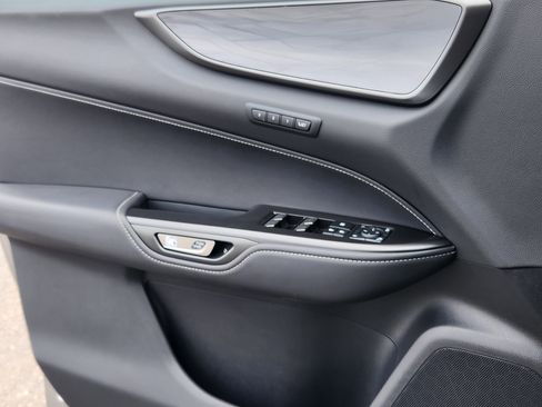 Used 2022 Lexus NX 350h AWD image 12