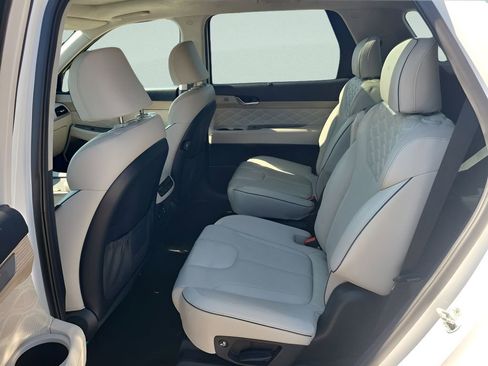 Used 2021 Hyundai Palisade Calligraphy image 15