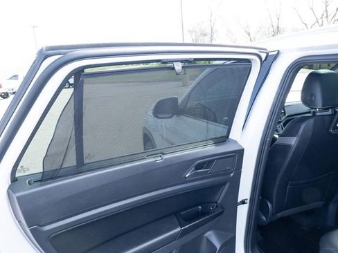 Used 2020 Volkswagen Atlas Cross Sport SEL Premium image 13