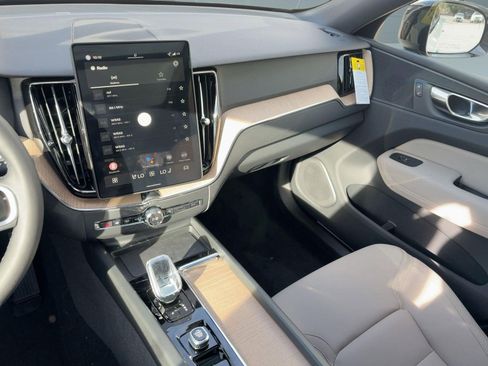 New 2026 Volvo XC60 B5 Plus w/ Protection Package Premier image 25