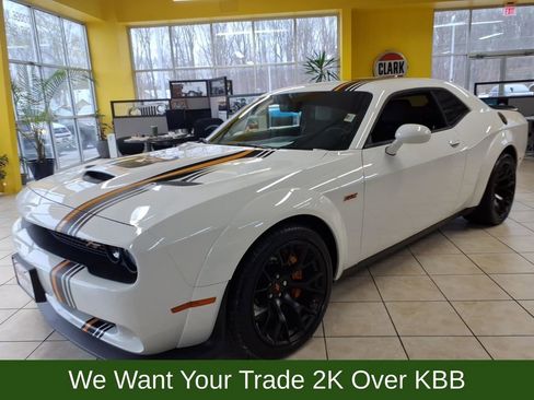 Used 2023 Dodge Challenger R/T Scat Pack image 2