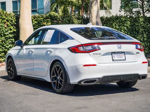 Used 2023 Honda Civic Sport Touring image 4