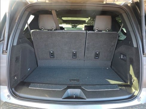 Certified 2025 Cadillac Escalade Premium Luxury image 6