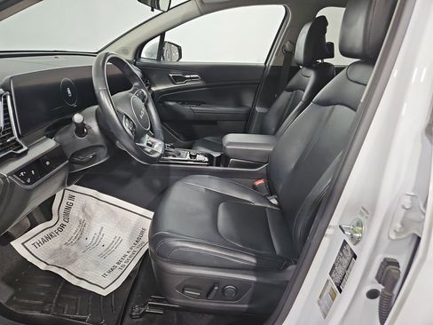 Used 2023 Kia Sportage SX image 10