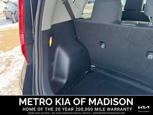 Used 2021 Kia Soul LX image 24