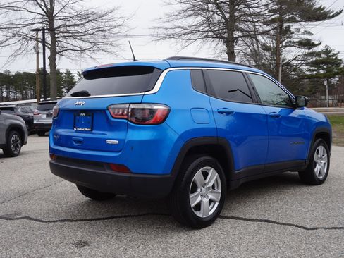 Used 2022 Jeep Compass Latitude AWD/4WD image 5