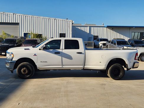 Used 2022 RAM 3500 Tradesman image 3