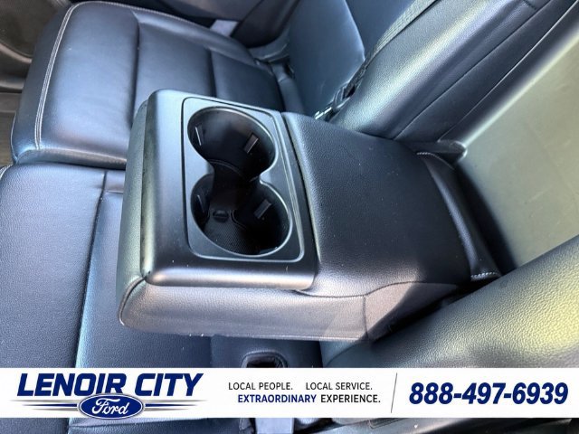 Used 2020 Ford Explorer XLT w/ Equipment Group 202A AWD/4WD image 14