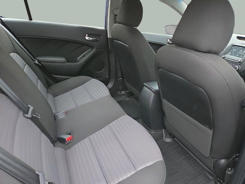 Used 2018 Kia Forte S image 14