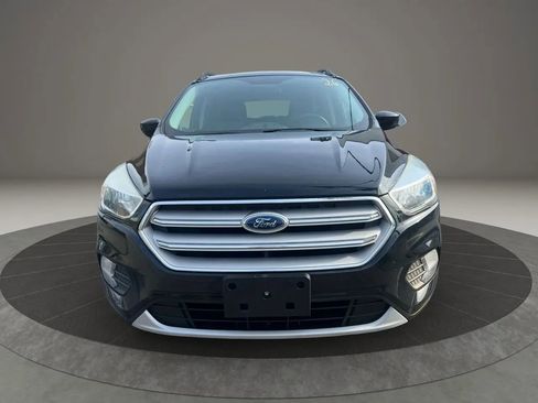 Used 2018 Ford Escape SE w/ SE Sync 3 Package AWD/4WD image 2