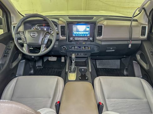 Used 2022 Nissan Frontier SV w/ Technology Package AWD/4WD image 25