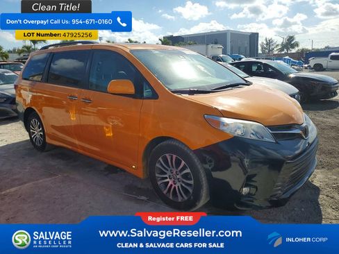 Used 2019 Toyota Sienna XLE image 5