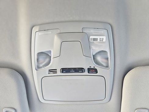 Used 2020 Toyota Sienna L image 26