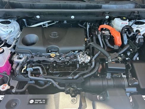 Certified 2025 Toyota RAV4 XLE AWD/4WD image 36