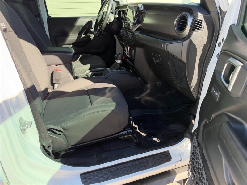 Used 2020 Jeep Gladiator Sport w/ Quick Order Package 24S AWD/4WD image 28