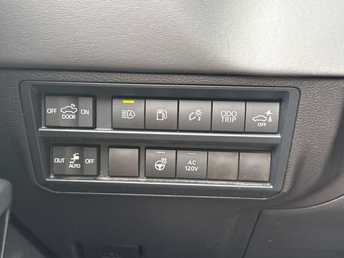 Certified 2026 Toyota Tundra Capstone AWD/4WD image 31