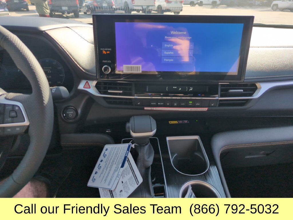 New 2026 Toyota Sienna XLE Woodland Edition AWD/4WD image 17