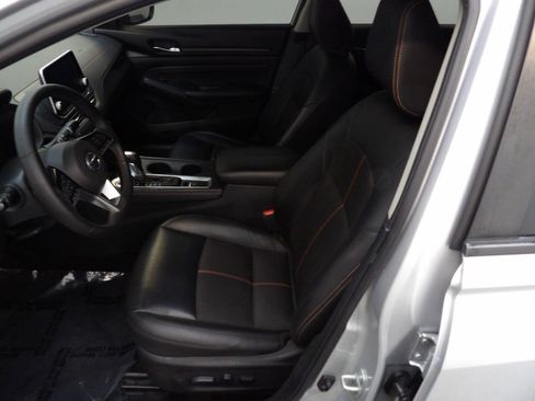 Used 2020 Nissan Altima 2.5 SR w/ Premium Package AWD/4WD image 8