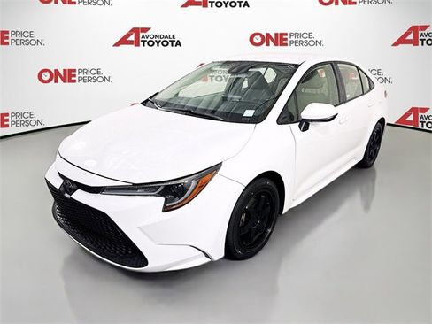 Certified 2022 Toyota Corolla LE image 3