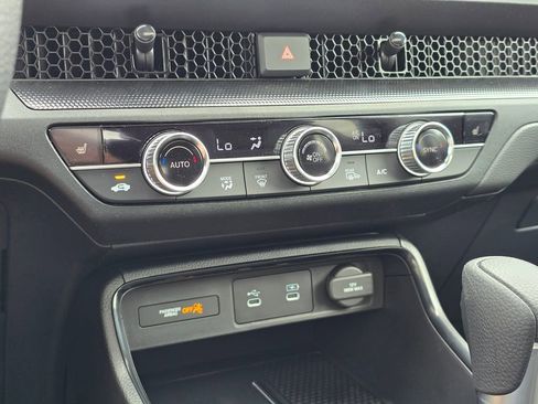 Certified 2026 Honda CR-V EX image 19