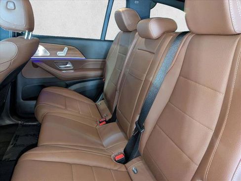 Certified 2025 Mercedes-Benz GLS 450 4MATIC image 22