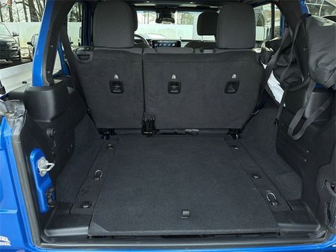 Used 2024 Jeep Wrangler Willys image 41