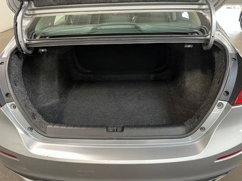 Used 2019 Honda Insight Touring image 17