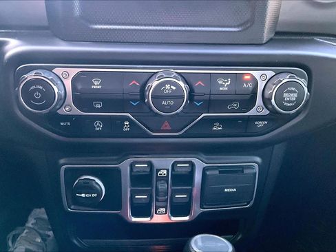 Used 2020 Jeep Gladiator Sport w/ Quick Order Package 24S AWD/4WD image 32
