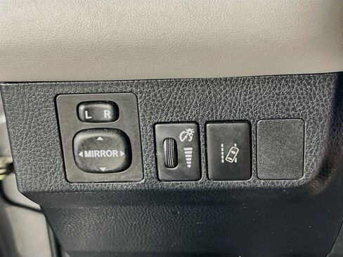 Used 2018 Toyota RAV4 Limited w/ All Weather Liner Package AWD/4WD image 10
