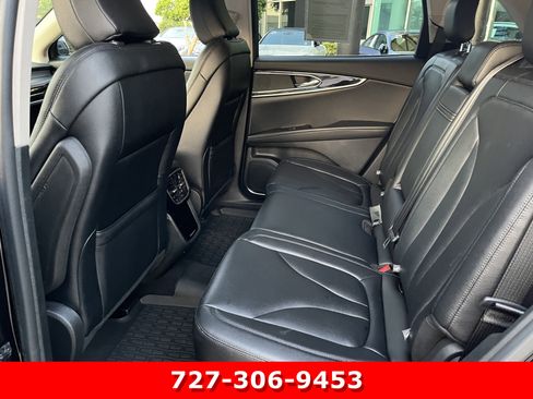 Used 2023 Lincoln Nautilus FWD w/ Premium Package image 15