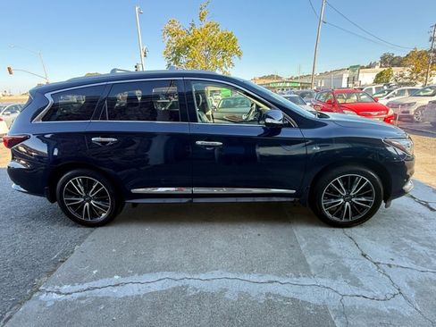 Used 2018 INFINITI QX60 Luxe w/ Deluxe Technology Package image 7