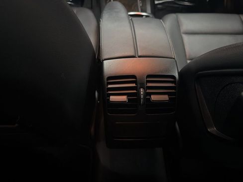 Used 2015 Mercedes-Benz GLK 350 2WD image 22