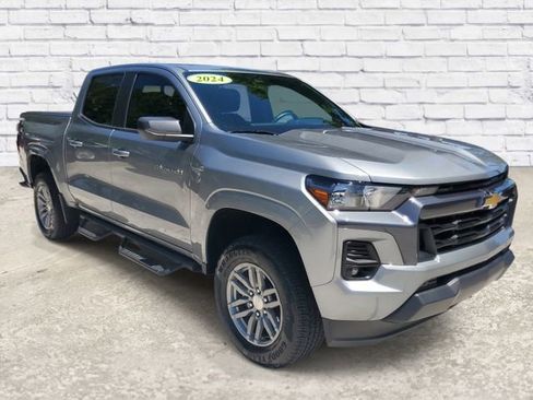 Certified 2024 Chevrolet Colorado LT w/ LT Convenience Package RWD image 5