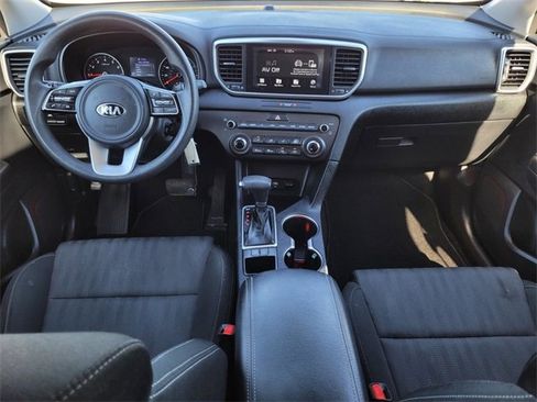 Used 2020 Kia Sportage LX image 19