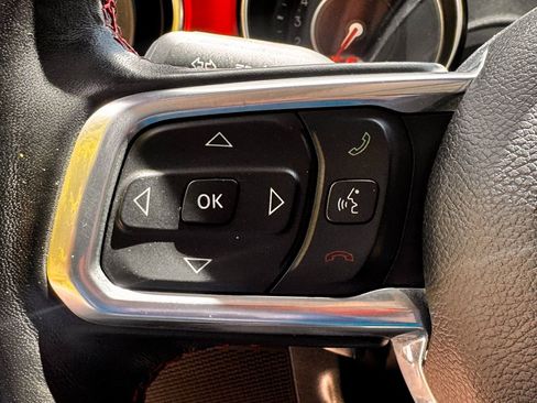Used 2022 Jeep Gladiator Rubicon w/ LED Lighting Group AWD/4WD image 17