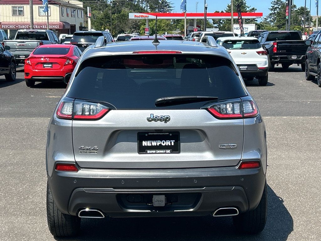 Used 2021 Jeep Cherokee Latitude Lux w/ Comfort/Convenience Group AWD/4WD image 6