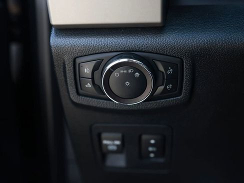 Used 2020 Ford F150 Lariat AWD/4WD image 48