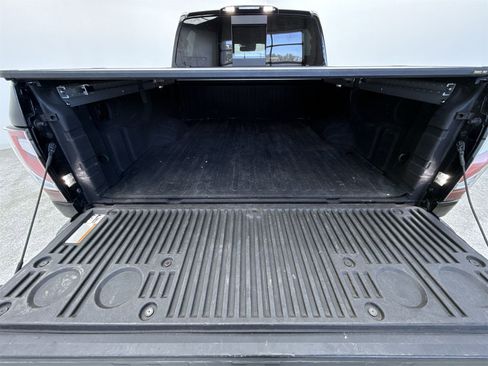 Used 2020 Nissan Titan PRO-4X w/ Pro-4x Convenience Package image 46